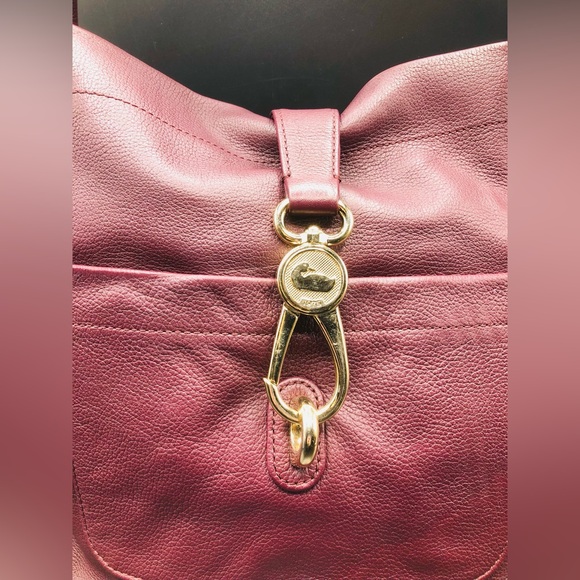 Dooney & Bourke Belvedere Logo Lock Tote Burgundy Pebbled Leather Maroon Red - Picture 2 of 16